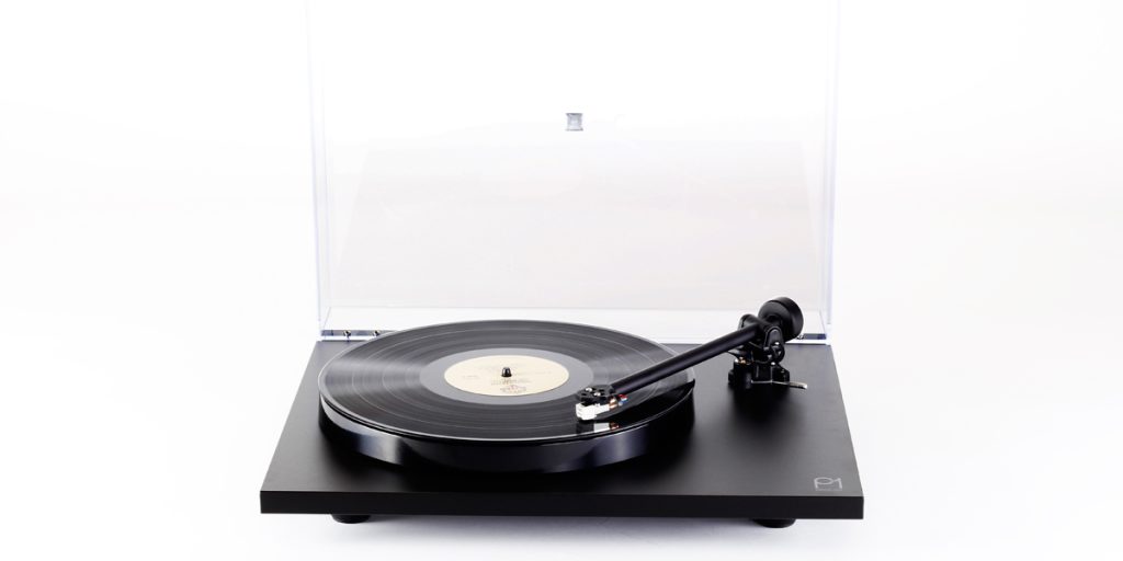 Rega Planar 1 in Matt Black
