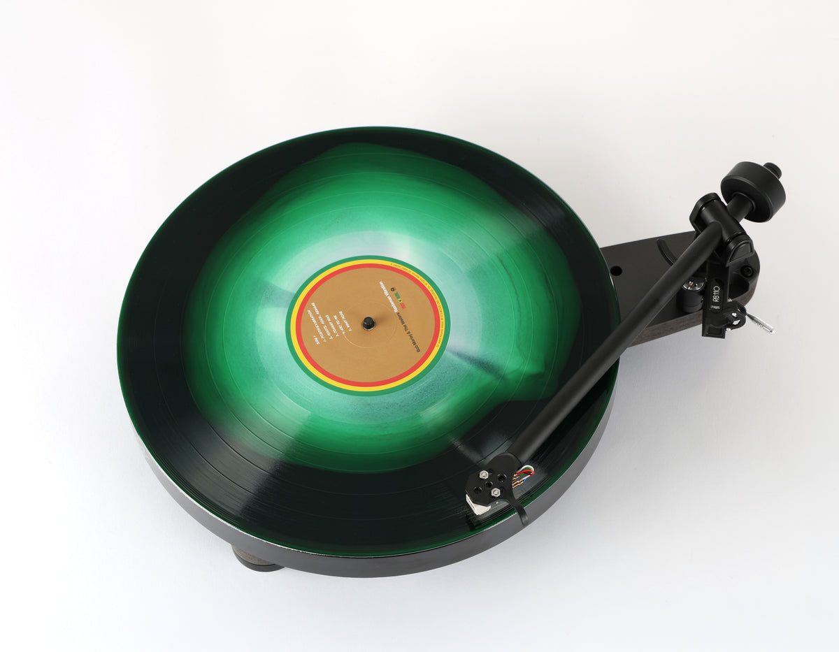 Product Image of the Rega Replay turntable in Black