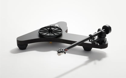 Product Image of the Rega Replay turntable in Black