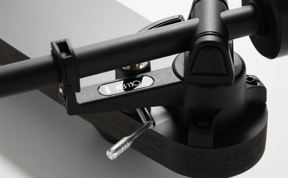 Product Image of the Rega Replay turntable in Black