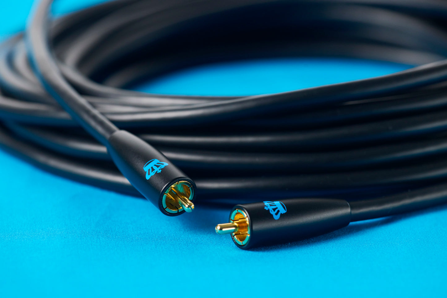 Product Image of the REL Commander Subwoofer Cable in Black